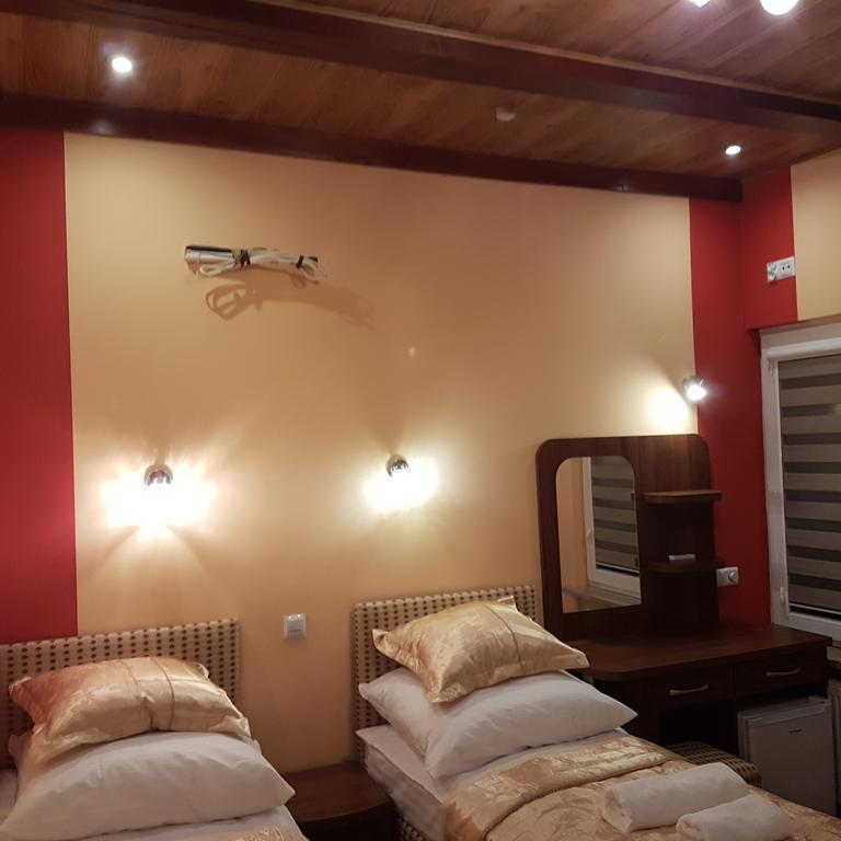 Pokoje Goscinne ”Zubr” Białowieża Extérieur photo