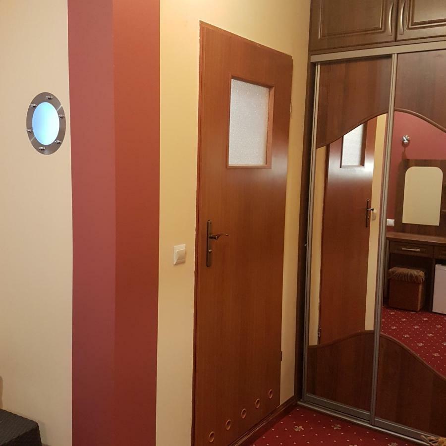 Pokoje Goscinne ”Zubr” Białowieża Extérieur photo